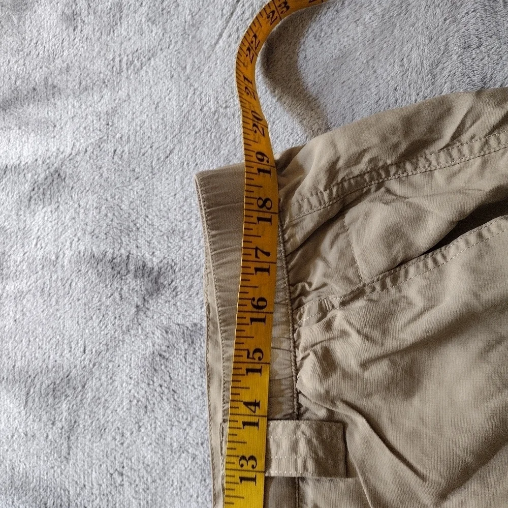 The North Face Beige Cargo Shorts Mens XL
